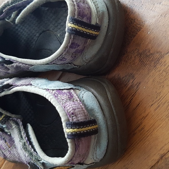 Keen Newport H2 Waterproof Hiking Outdoor Purple Floral Blue Sandals - Picture 8 of 16